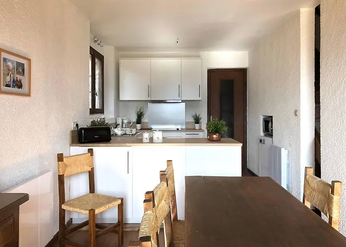 La Bergerie D'egat: Authentique Avec Vue Egat